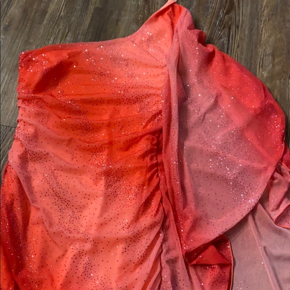 Dress - Picture 2 of 5